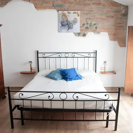 Bed & Breakfast Antico Pioppo 3*