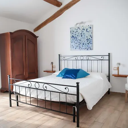 Bed & Breakfast Antico Pioppo 3*