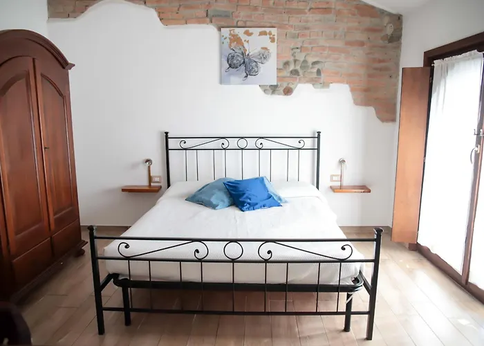 Bed & Breakfast Antico Pioppo 3*
